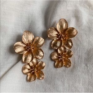 Gold Earrings floral
